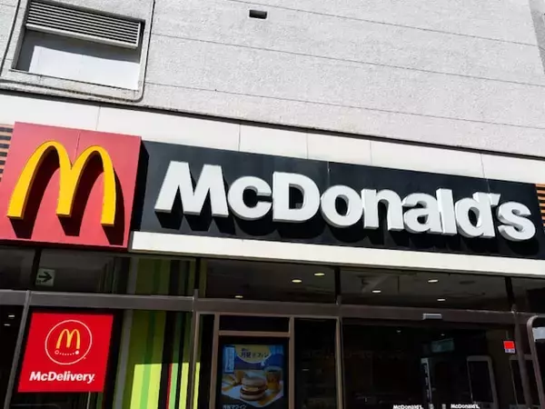 「でかすぎないか？」マクドナルド、“渾身の広告”に反響「美人さんになった」「ポテトと顔の大きさ一緒？」