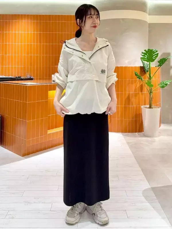 「【大人の休日コーデ】アウトドアも街歩きもOK！「おしゃれパーカー」でつくるきれいめカジュアル3選」の画像