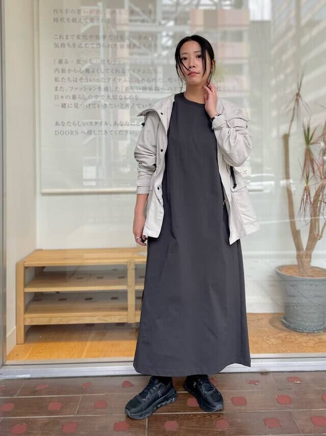 【大人の休日コーデ】アウトドアも街歩きもOK！「おしゃれパーカー」でつくるきれいめカジュアル3選