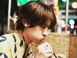 「「うんち好きだね笑」Snow Man・向井康二、浴衣姿の夏祭りショットに反響！ 「またうんちで喜んでる」」の画像1