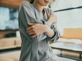 「「私の自由を縛ろうとされた」41歳独身女性が物価高を理由に恋人と距離を置いた"切実な事情”」の画像1