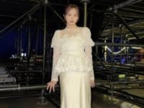 「やっぱり宇宙一」森香澄、透明感際立つ白ドレス姿を披露！ 「品格有り有り」「現代版シンデレラ」の声