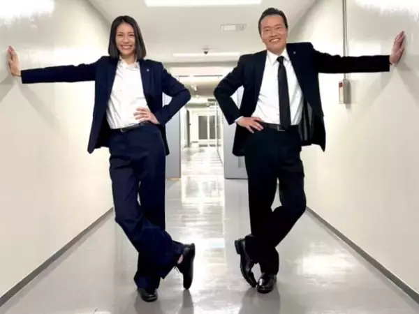 「身長高くってビックリ」遠藤憲一、人気女優とのツーショット公開！ 「脚長っ」「スタイル抜群ですね」