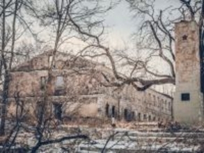 体感マイナス30度、凍りつくカメラ。気鋭の写真家が「旧ソ連の巨大廃墟」にシャッターを切る理由