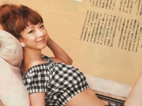 「産後!?」ほしのあき、産後3カ月の姿を公開！ 「ウエストのクビレ流石です」「改めて神BODY」
