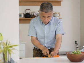現預金20万円「食べものはホットケーキとサラダだけ」59歳男性が選んだ非課税生活