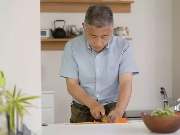 現預金20万円「食べものはホットケーキとサラダだけ」59歳男性が選んだ非課税生活
