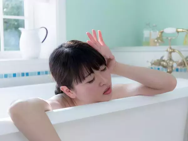 Q. 花粉症はお風呂で悪化する？ 「湯船で温まらないほうがいい」って本当ですか？【医師が回答】