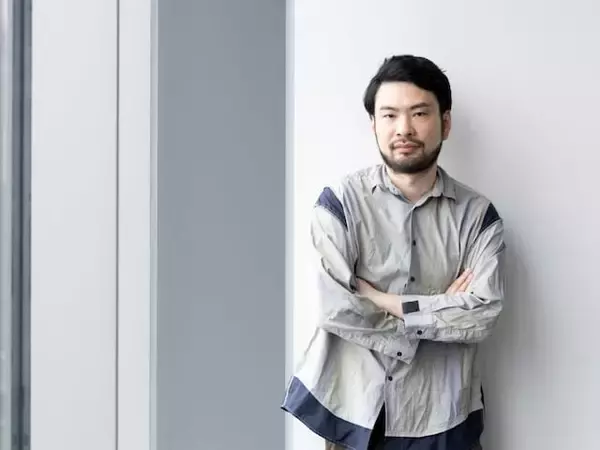 「自称コミュ障」は実は優しい人。直木賞作家・小川哲が教える人間関係がラクになる視点