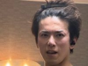 「じん様のじん様が！！！」モナキ・じん、筋肉披露にファン歓喜！ 「これ無料で見れるのおかしい」