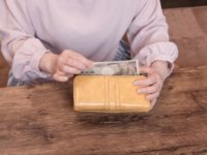 「医療・介護の出費がかさみ、貯金が尽きるのが怖い」年金月16万4000円・67歳女性の不安