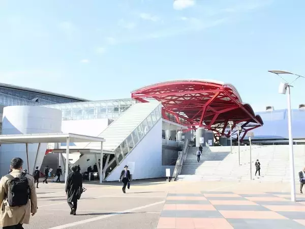 紙のきっぷは消滅するか。最新技術展で見えた「タッチしない改札」とSuicaの進化