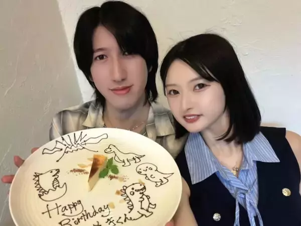 「妻に祝ってもらった」人気YouTuber、30歳誕生日に美人妻との顔出しショット公開「大人の階段一つ登った」