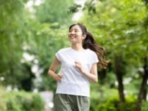 【5月18日から】ゆうちょ銀行が自動積立定期貯金（10年）の取り扱いを開始！月1万円の積立で10年後は？