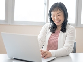 62歳、定年後も副業のバイトを続ける予定です。失業手当はもらえないのでしょうか？