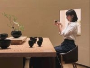 「あぁ、やっぱり好き」石田ゆり子の美しい所作と姿勢に「麗しい」「可愛さに感無量」「いまが1番綺麗」