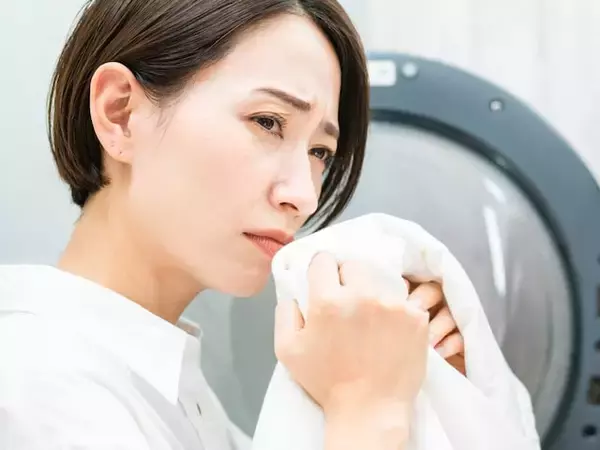 Q. 「女性ホルモンが減ると加齢臭が強くなる」って本当ですか？