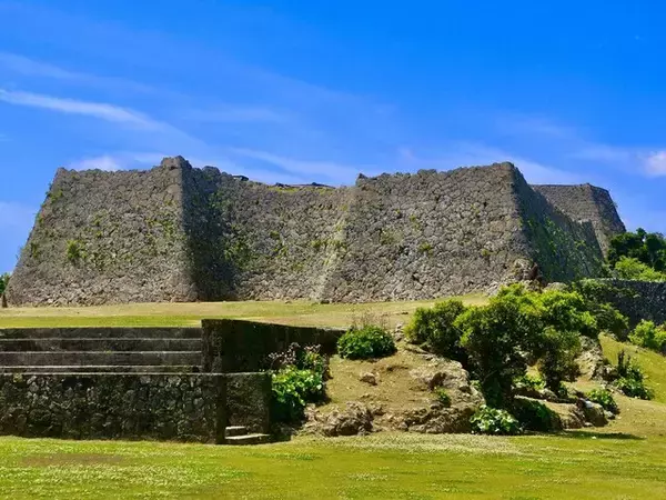 【2025年版】沖縄県民が選んだ「街の幸福度（自治体）」ランキング！ 2位「北中城村」、では1位は？