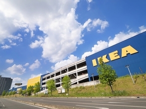 「厚みもしっかりある上に、素材もすぐに拭ける」IKEAの“VÄDRA ヴェードラ ベビーケアマット”が好評。お風呂上がりのケアにも活躍