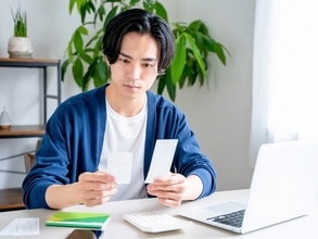 「むしろ貢献している」33歳会社員男性、年収650万円。貯金680万円で親を支える実家暮らし