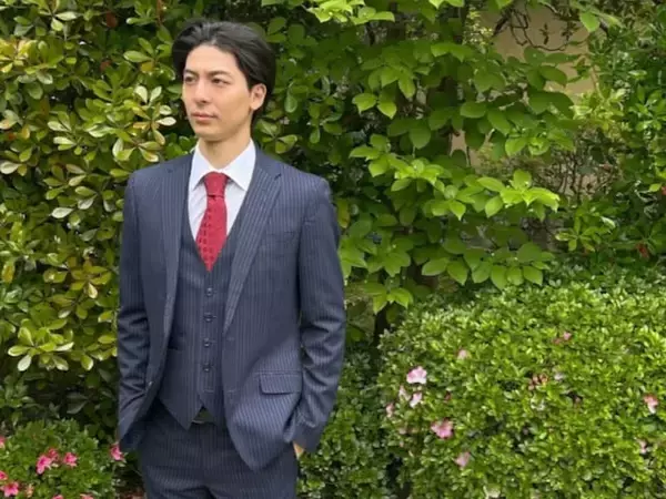 「見る度に大人っぽくなって」高杉真宙、イケメンなスーツ姿公開「カッコよすぎでしょ」「ダンディー」