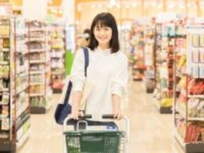 スーパーで使って食費を節約！注目の株主優待銘柄・3選