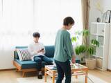 「「夫がゴロゴロしていてもある程度我慢できる」世帯年収752万円・37歳女性の共働き事情」の画像1