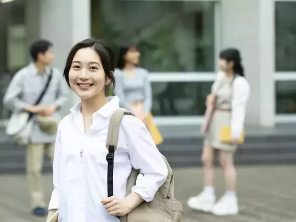 50代のボーナス平均は143万2000円。「ボーナスが増えて舞い上がっていました」と語る夫婦の後悔