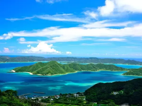 【40代男女が選ぶ】春に行きたい「鹿児島県の旅行先」ランキング！ 2位「奄美大島」、1位は？【2026年調査】