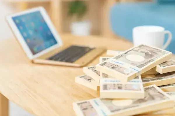 「特別支給の老齢厚生年金は65歳で申請すると、特別支給の厚生年金と老齢厚生年金の2つが支給されるのでしょうか？」の画像