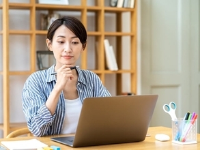 オルカンに月1万円から「無理のない金額で。相場を見ない日を作る」33歳女性のマイルール