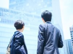 年金を月23万円もらえる人の現役時代の収入は、いくらぐらいですか？【2025年度】