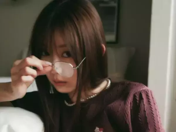 「初めて見たかも」渡辺美優紀、眼鏡姿の斬新ビジュアルに反響「あまりに…良い…」「大人っぽい雰囲気」