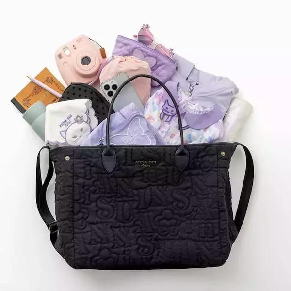 「【付録】ANNA SUI「トートバッグ」が付いてくる！ 予約必須の『ANNA SUI mini リバーシブルで使えるロゴキルトなトートバッグBOOK』は6月4日発売」の画像