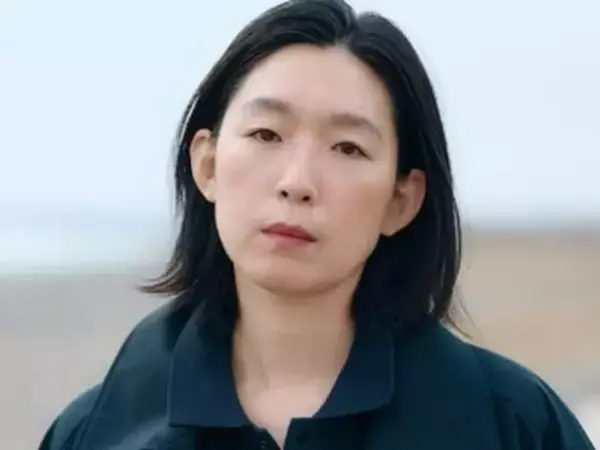 イメージよりも高身長だった「40代女性俳優」ランキング！ 2位「比嘉愛未」を抑えた1位は？