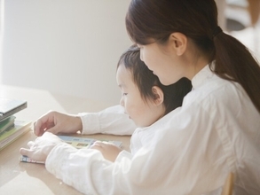 世帯年収450万・35歳女性の収支内訳。貯蓄ができず心配だけど…今は「子どもとの時間」を大事にしたい