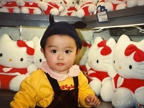 「ちいさい時から別格」内田理央、誕生日に幼少期ショットを公開！ 「35歳だなんて信じられない」