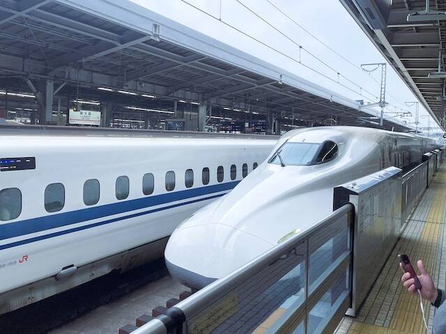 のぞみ自由席「4人で6席占有」の現場も……個人のモラルや暗黙のマナーに頼る新幹線ルールの限界