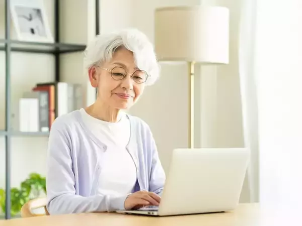 70歳・元専業主婦「年金受給者となってからが私の現役時代」フリーランスの仕事と趣味を楽しむ老後