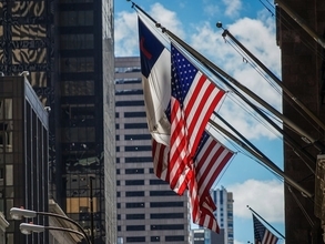 イラン攻撃の裏でくすぶる“致命的な火種”。トランプ氏の熱狂的支持層が離反する日