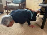「「本当に？AIじゃないの？」お笑い芸人、84歳父の“バケモン”姿を公開「仙人かよ」「凄すぎる…！」」の画像1