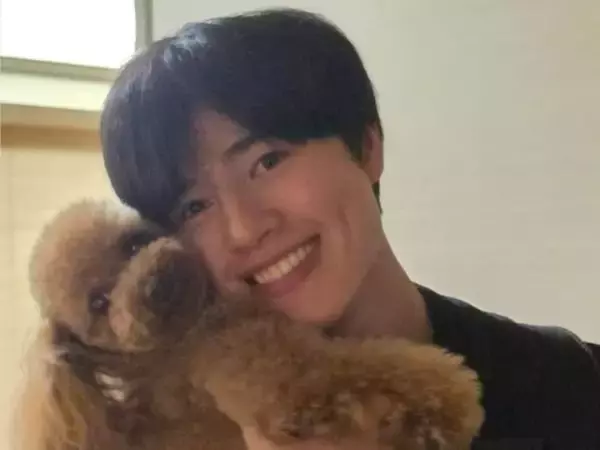 「大泣き」土屋太鳳、弟・神葉の30歳誕生日を祝福！ 「とっても愛が溢れてる」「ご兄弟皆様美男美女」の声