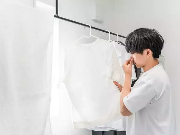 「「全部が生臭くなってしまった」世帯年収450万円・32歳男性が失敗して気付いた「春」の洗濯の注意点」の画像
