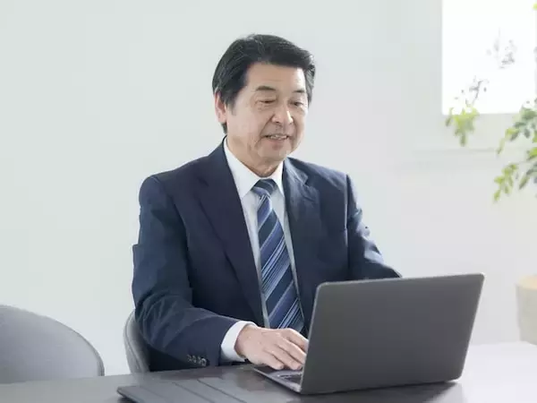 60代が選びたい投資信託3選！「積み立てる」から「使いながら運用する」へ