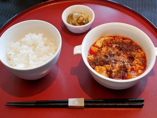 料理の鉄人 陳さんの味を受け継ぐ中国料理店 スーツァンレストラン陳 が横浜にオープン 四川飯店伝統のマーボードウフが看板メニュー 21年7月日 エキサイトニュース