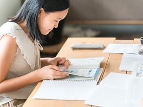 【中学受験のリアル】小6秋の過去問、全部に手を出すと逆に危ない？ 親が知るべき「優先順位」