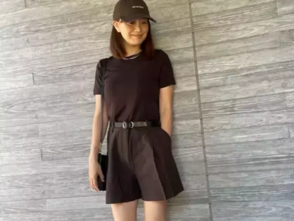 「娘ちゃんかと思いました　若い」蛯原友里の美人妹、美脚ショット公開「鍛えられたふくらはぎの美脚」