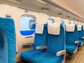 「真ん中の肘掛けはどっちが使う？」ありがち“新幹線モヤモヤ”が晴れた20代男性の「神対応」