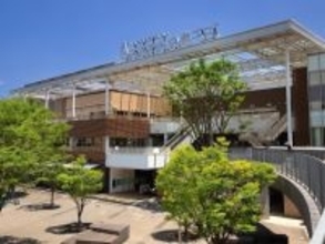 人口増加トップの流山市長が語る。子育て支援の「無料化・ばらまき」より優先すべき“本当のニーズ”