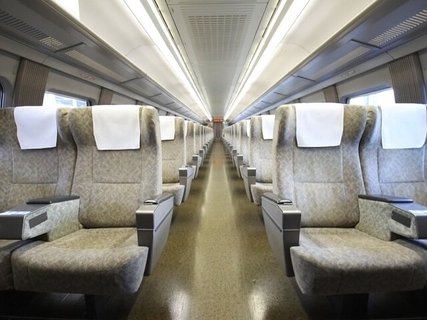 「新幹線50％割引で帰省」50代男性が14年間持ち続ける鉄道系株主優待の魅力